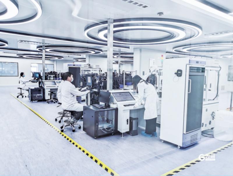 青島“搶灘”萬億級(jí)合成生物新賽道 生物科技新引擎驅(qū)動(dòng)未來產(chǎn)業(yè)